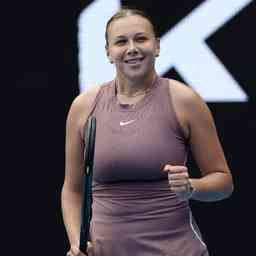 在加盟英超 在加盟英超